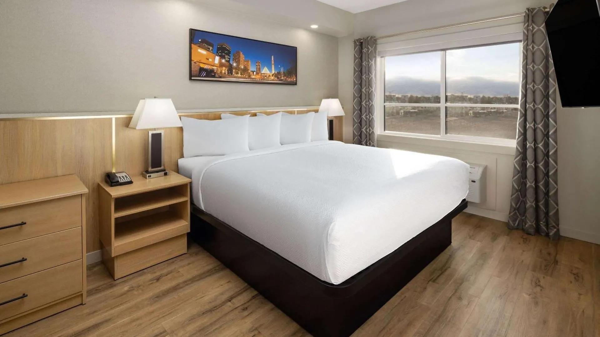 Baymont By Wyndham West Edmonton Hotel Canada