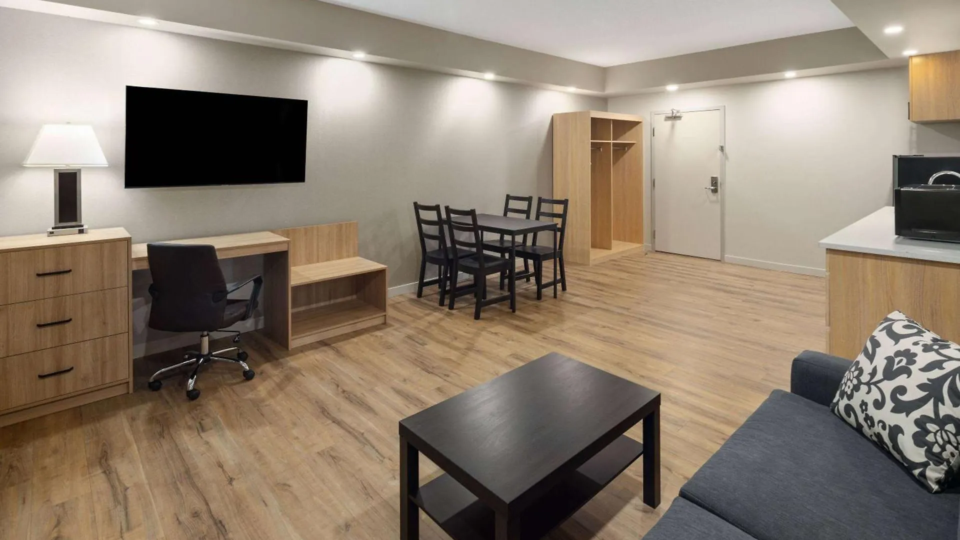 Baymont By Wyndham West Edmonton Hotel 0*,  Canada