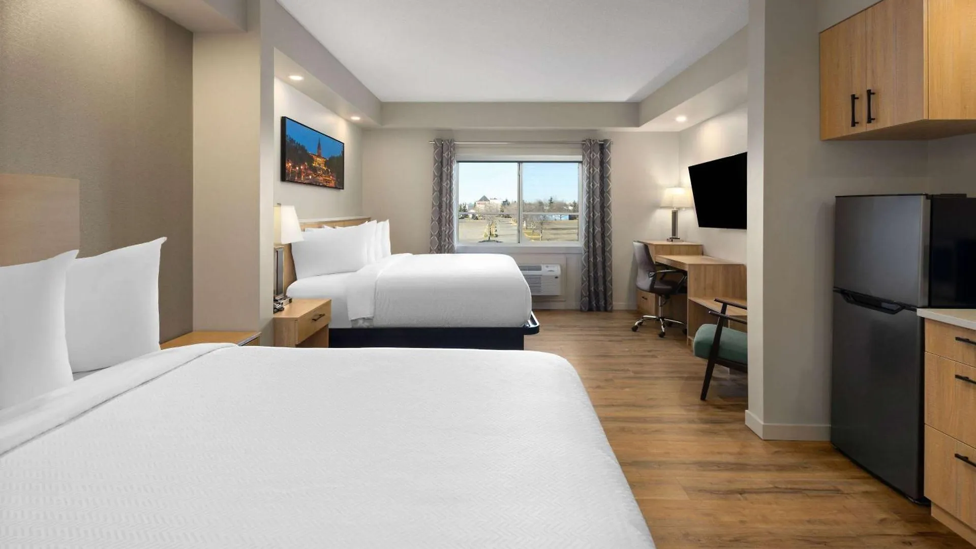 Baymont By Wyndham West Edmonton Hotel