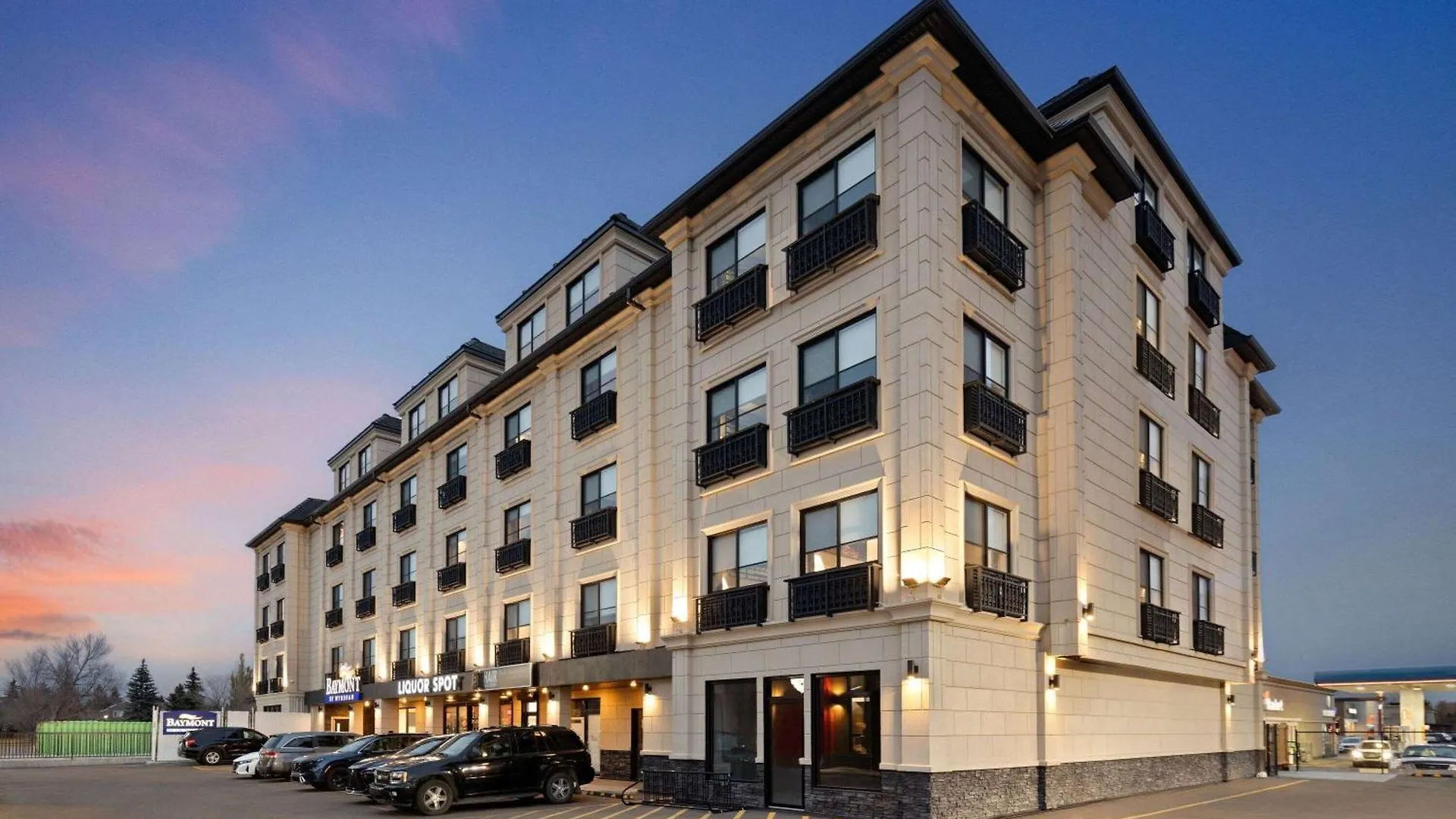 Baymont By Wyndham West Edmonton Hotel