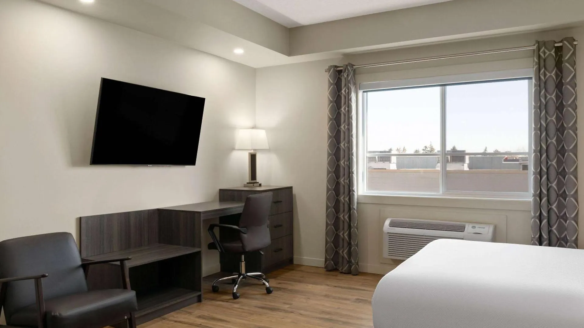 Baymont By Wyndham West Edmonton Hotel Canada