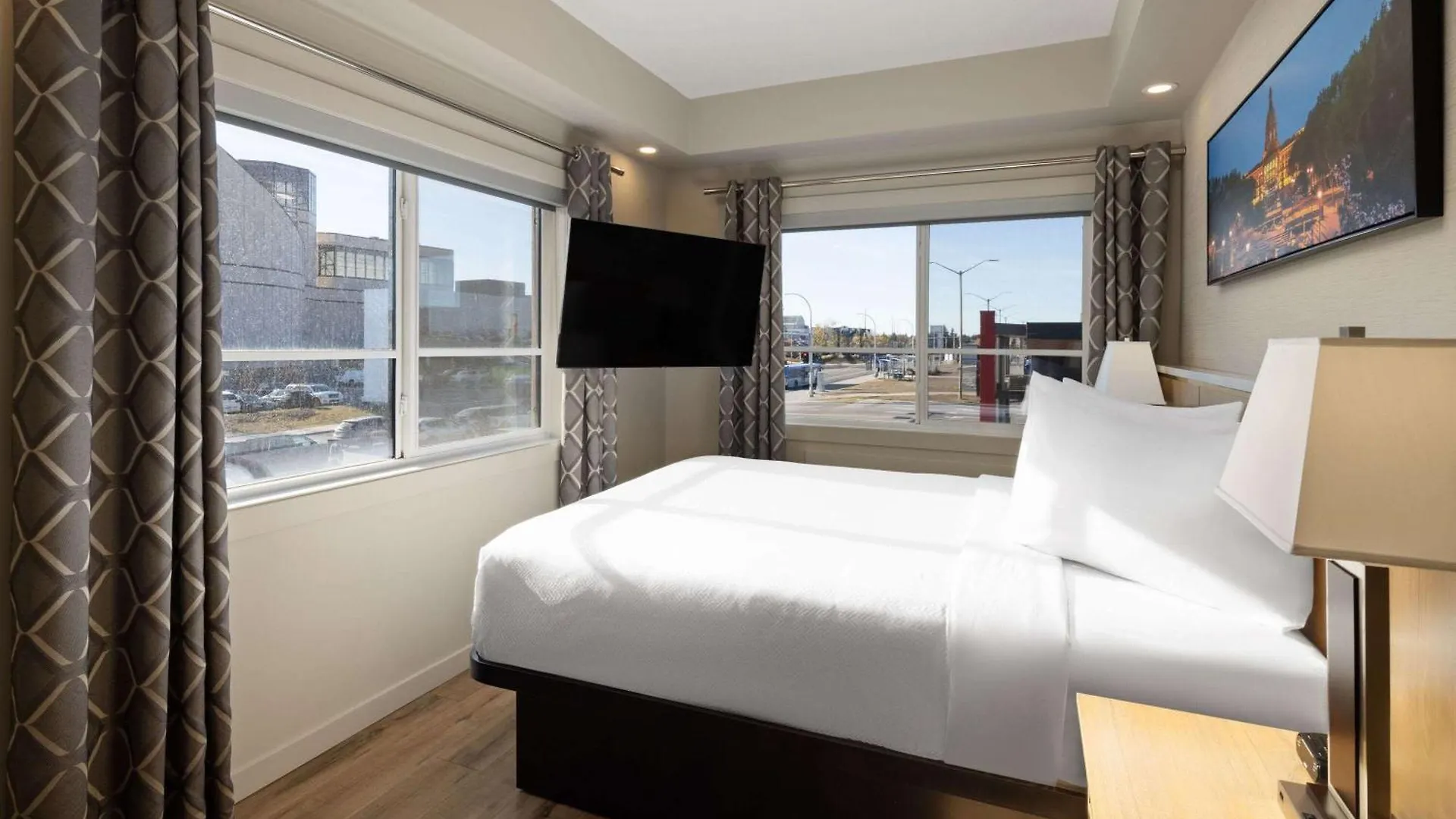 Baymont By Wyndham West Edmonton Hotel